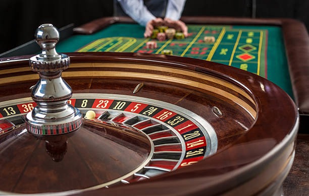 m11slot platform interface showing football markets and live-dealer tables